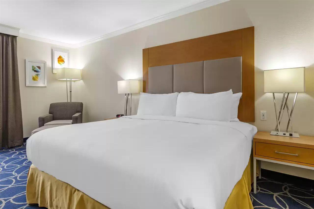 Comfort Inn & Suites Houston I-10 West Energy Corridor Exteriör bild