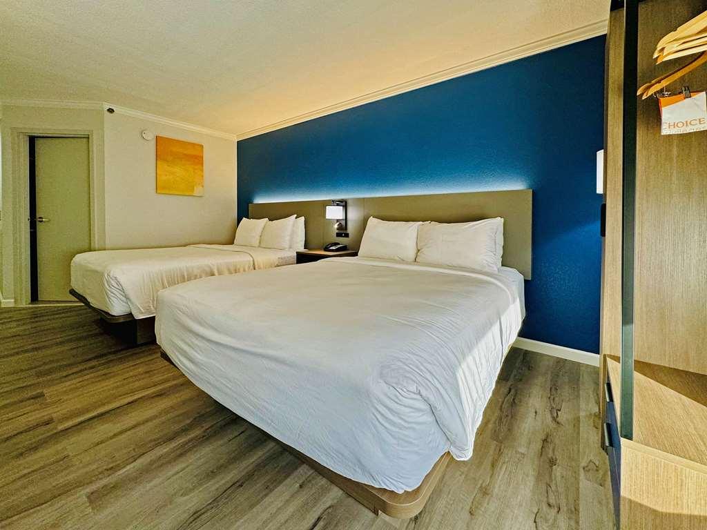 Comfort Inn & Suites Houston I-10 West Energy Corridor Rum bild