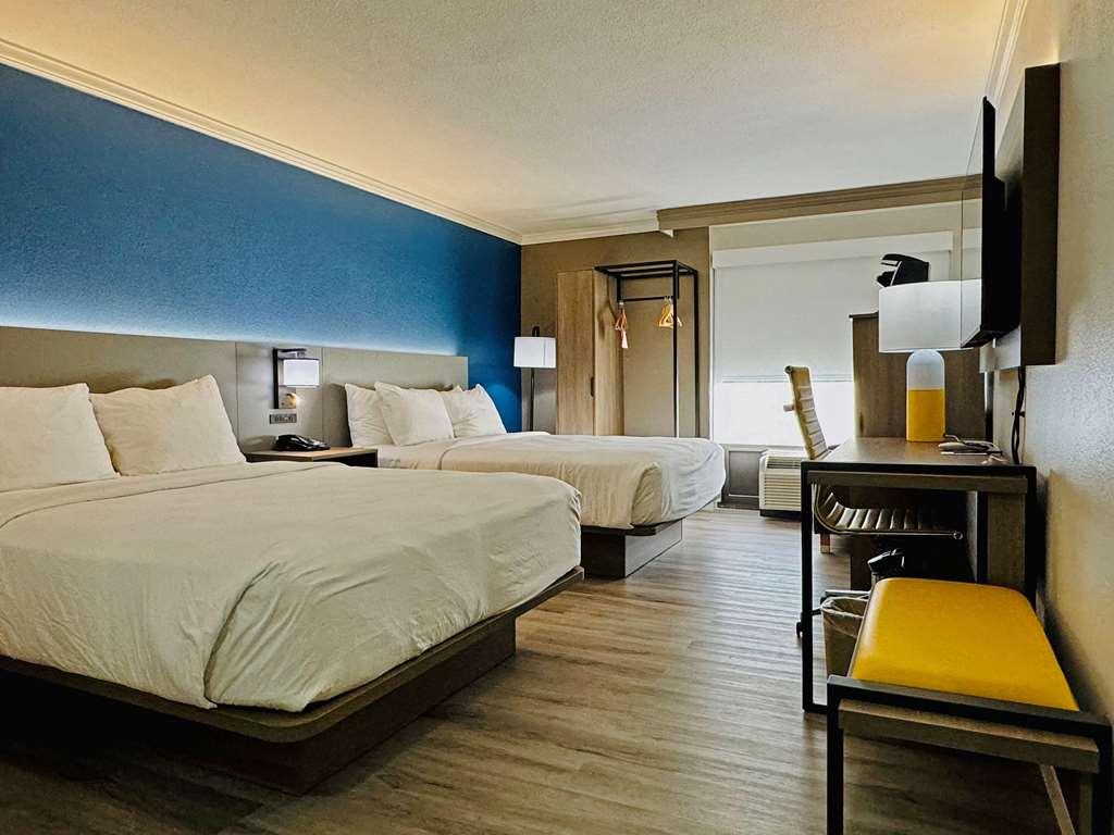 Comfort Inn & Suites Houston I-10 West Energy Corridor Rum bild