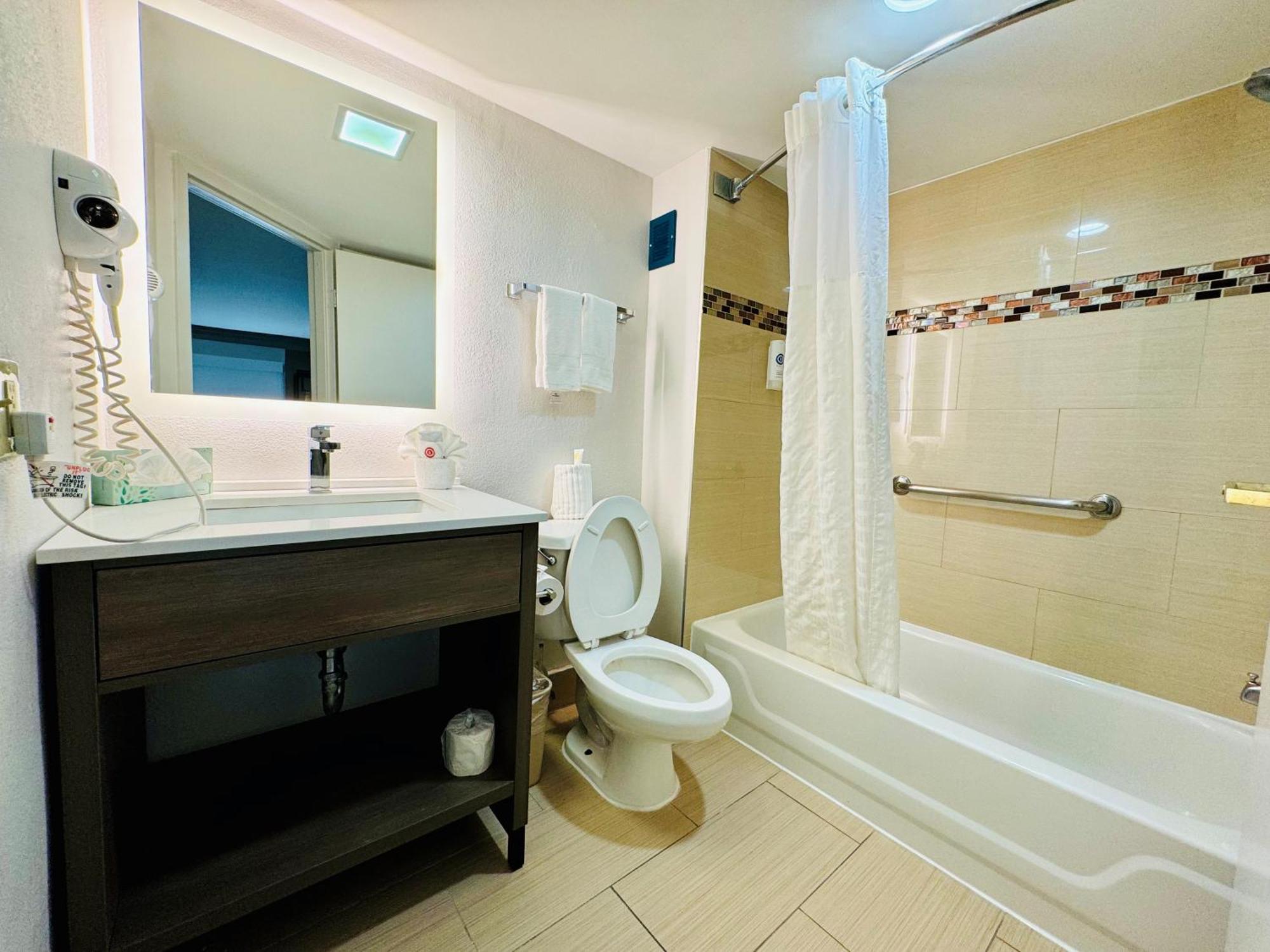 Comfort Inn & Suites Houston I-10 West Energy Corridor Exteriör bild