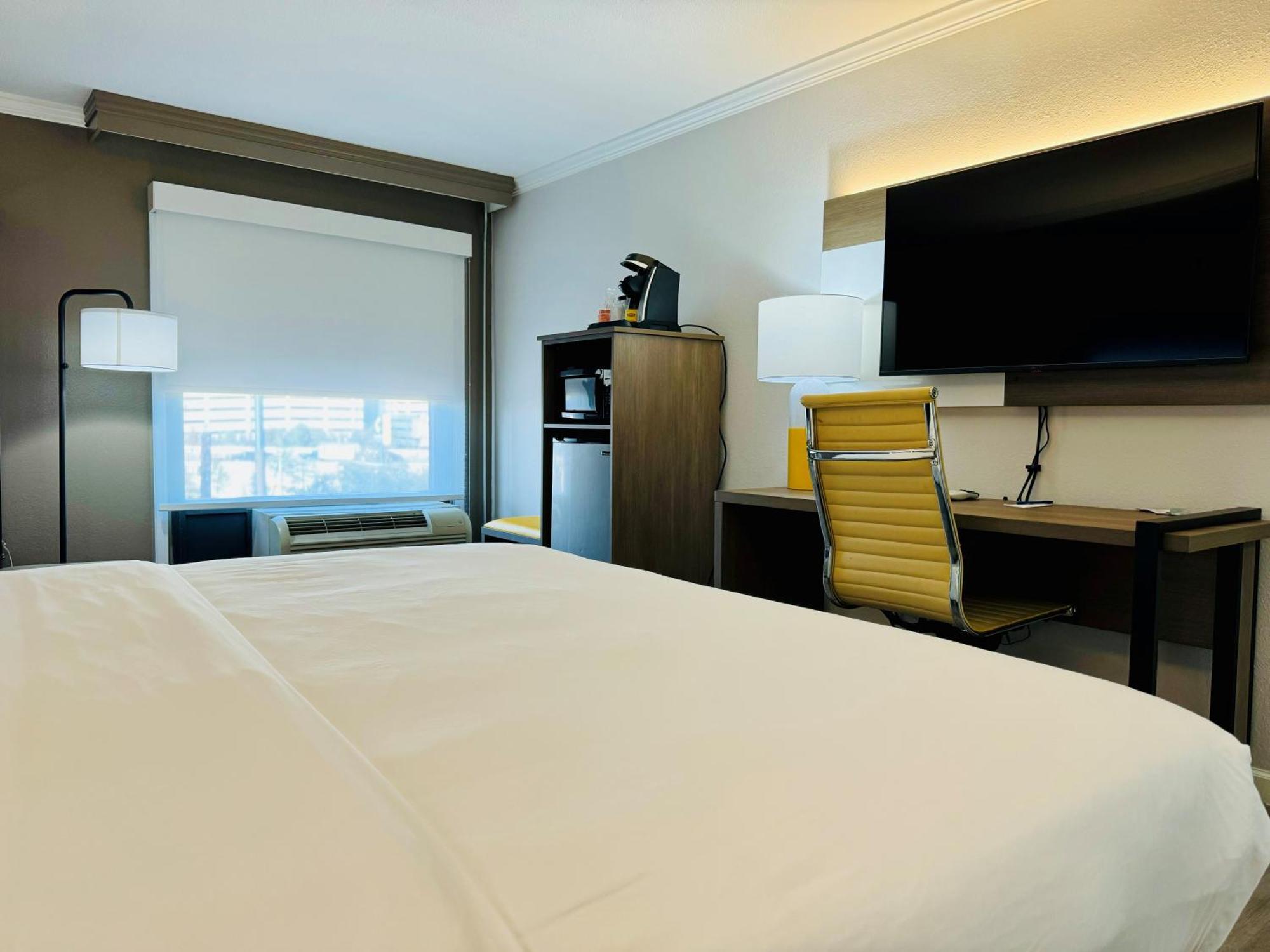 Comfort Inn & Suites Houston I-10 West Energy Corridor Exteriör bild